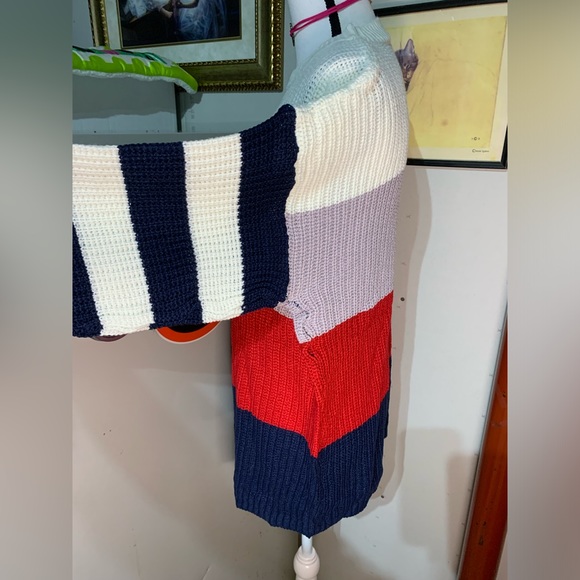 Evelyn Taylor Color Block Sweater - Picture 6 of 9